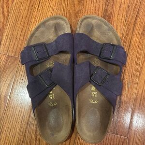 Birkenstock Arizona. Purple suede. Size 42.